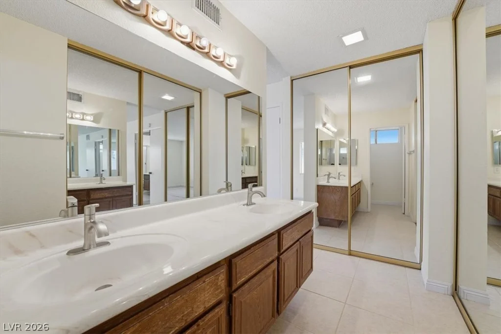 4752 Hackamore, Las Vegas, NV 89103