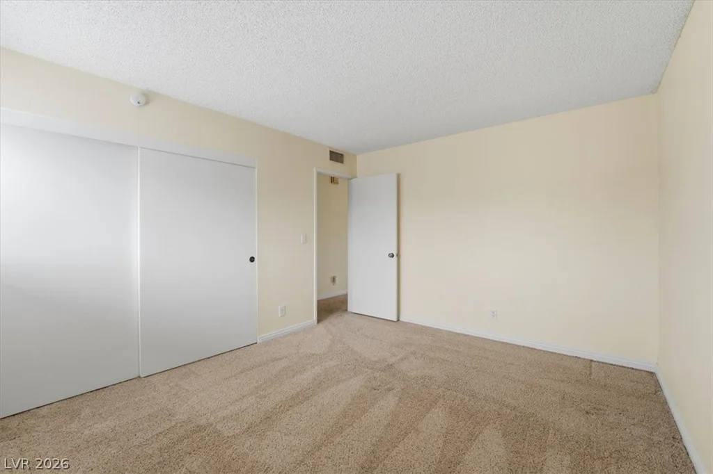4752 Hackamore, Las Vegas, NV 89103