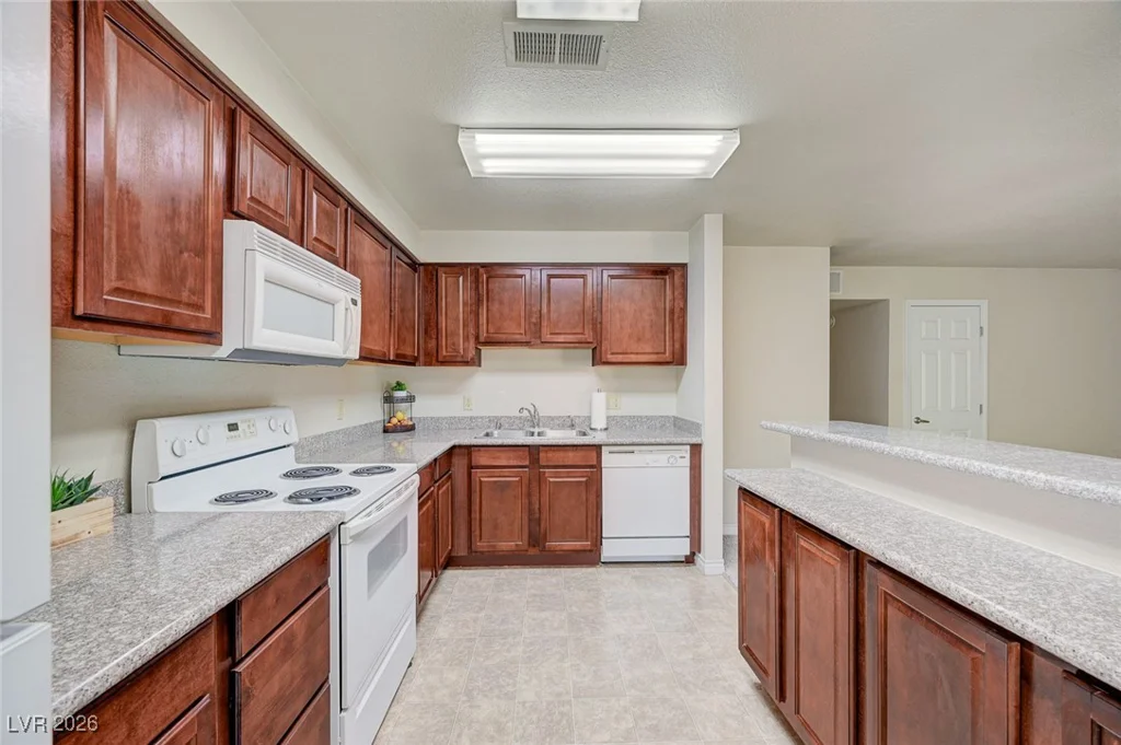 4401 Alexis, Las Vegas, NV 89103