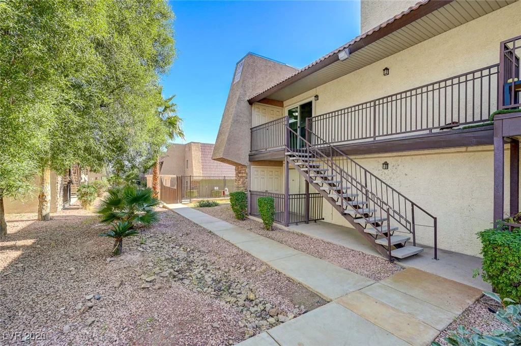 4401 Alexis, Las Vegas, NV 89103