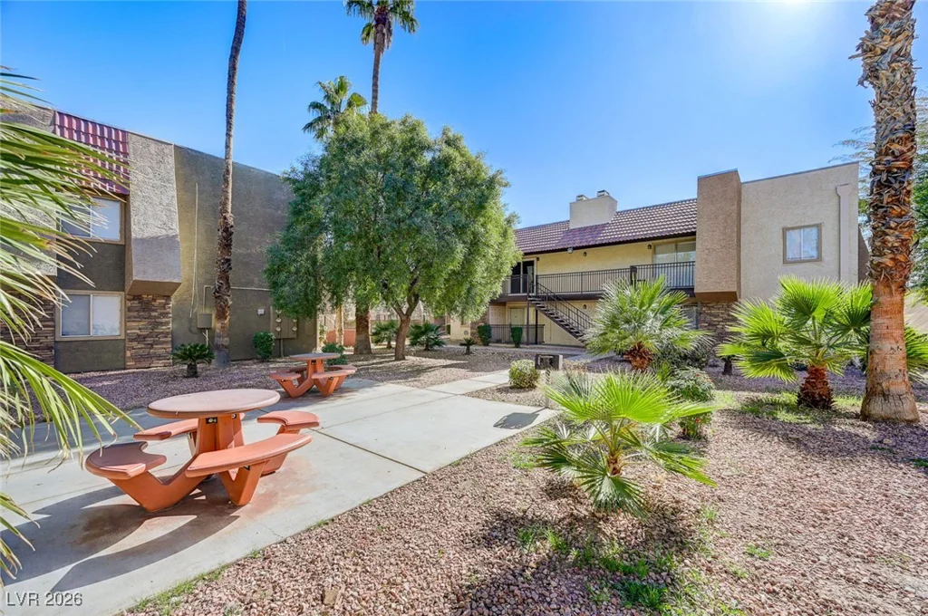 4401 Alexis, Las Vegas, NV 89103