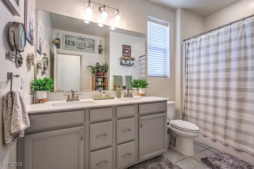 345 Silva, Henderson, NV 89011