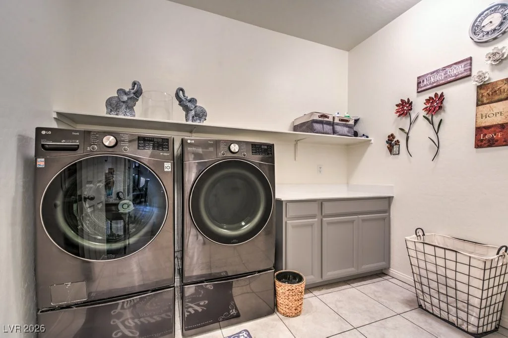 345 Silva, Henderson, NV 89011