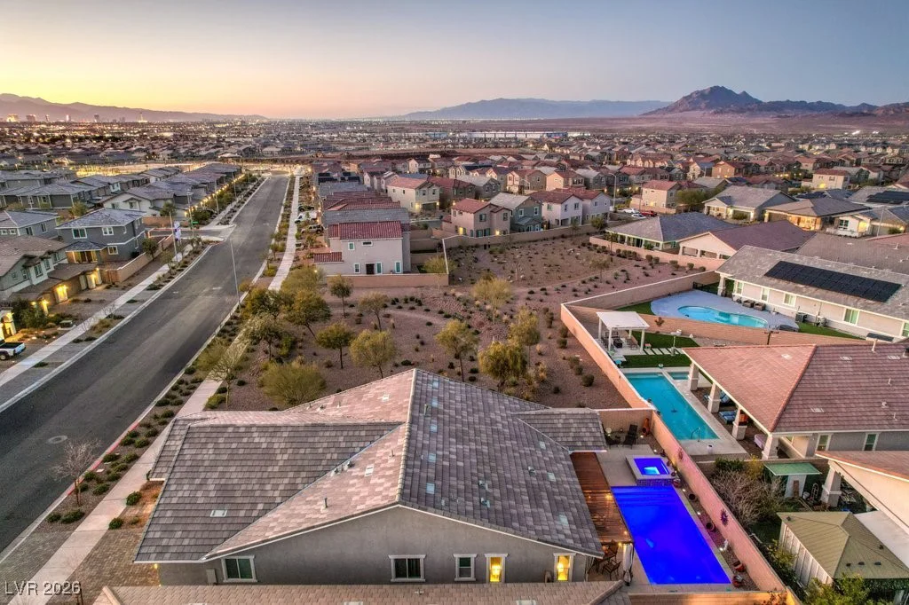 345 Silva, Henderson, NV 89011