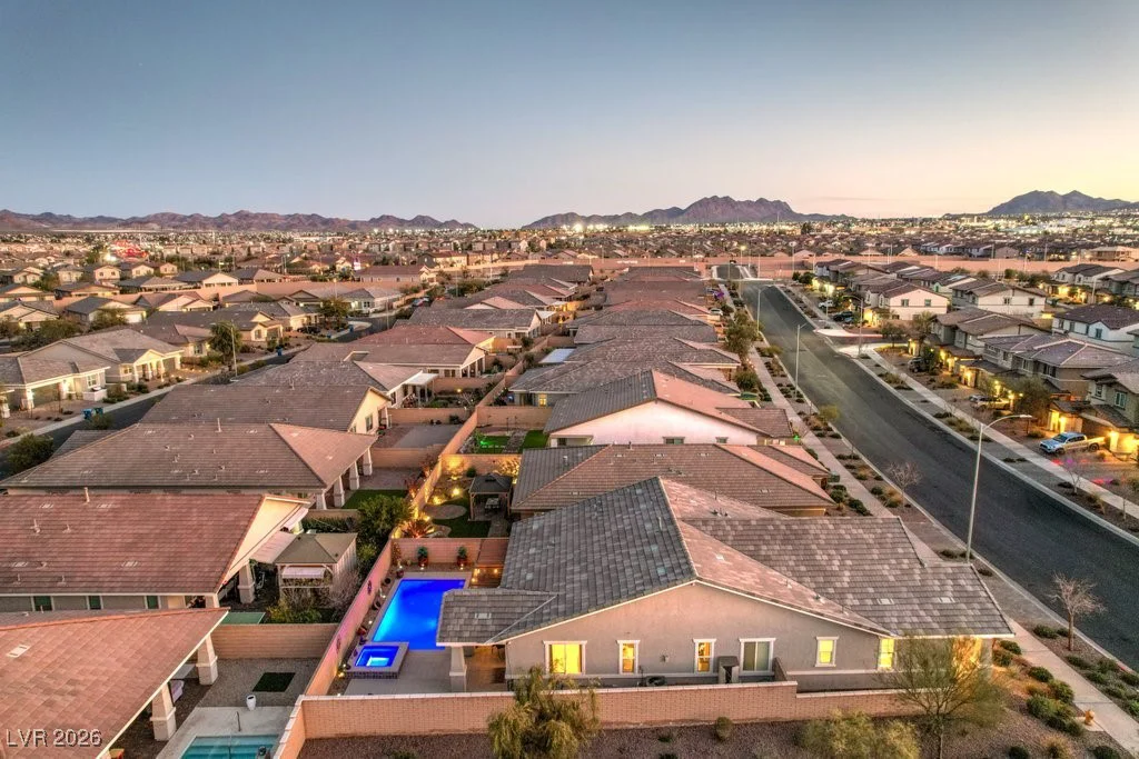 345 Silva, Henderson, NV 89011
