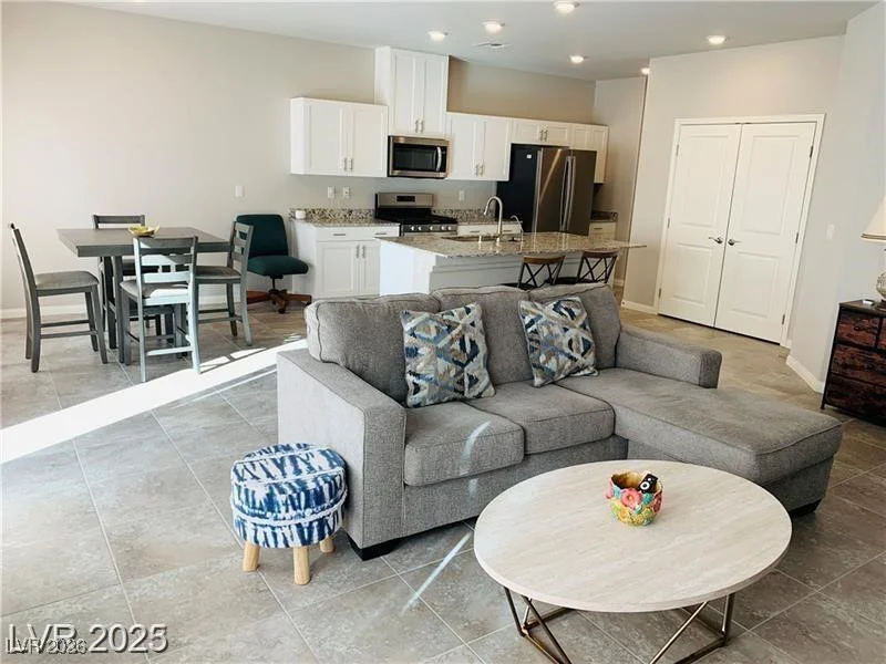 7867 Pink Opal, Las Vegas, NV 89113
