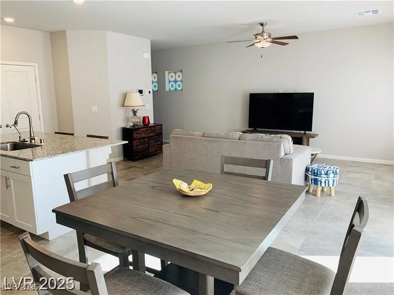 7867 Pink Opal, Las Vegas, NV 89113