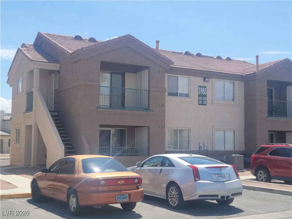 3965 Rebecca Raiter, Las Vegas, NV 89110