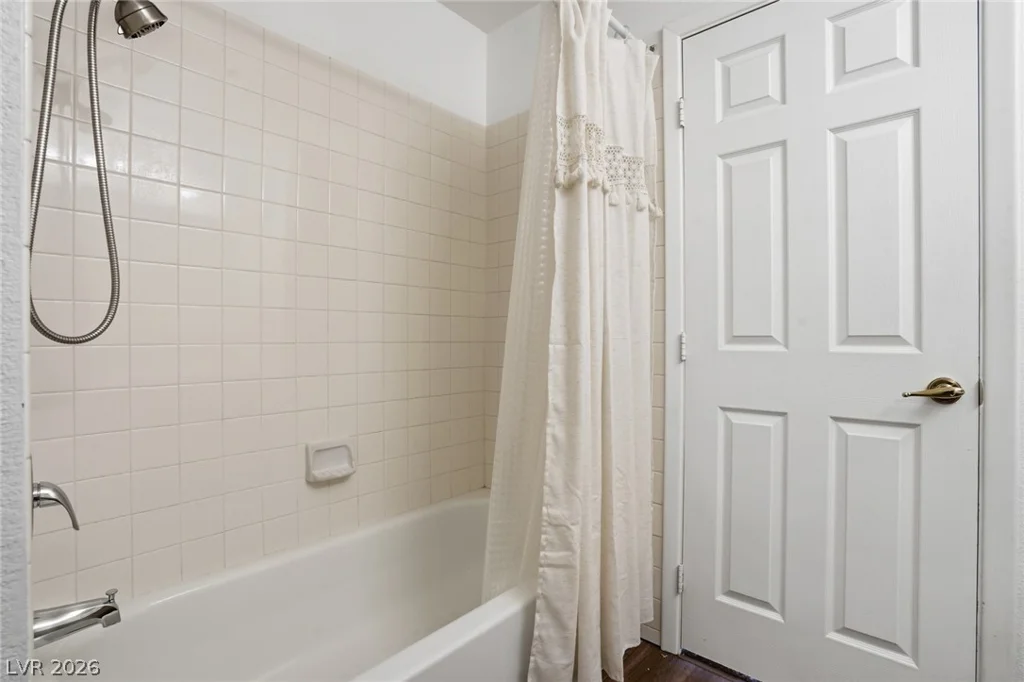 2628 Golden Sands, Las Vegas, NV 89128