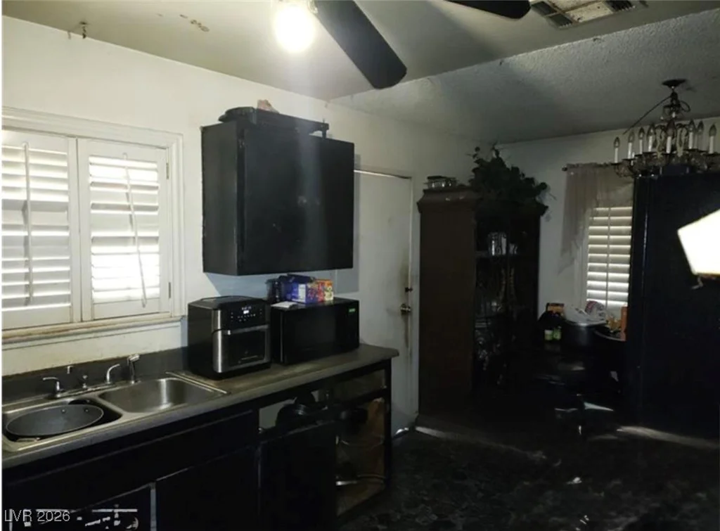 421 Miller, North Las Vegas, NV 89030