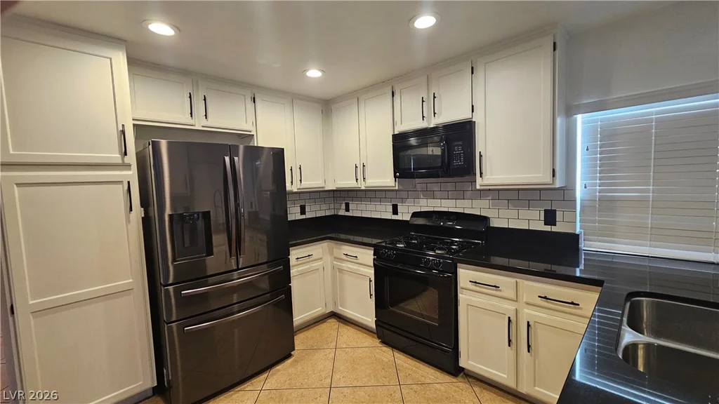 1009 Miradero, Las Vegas, NV 89134