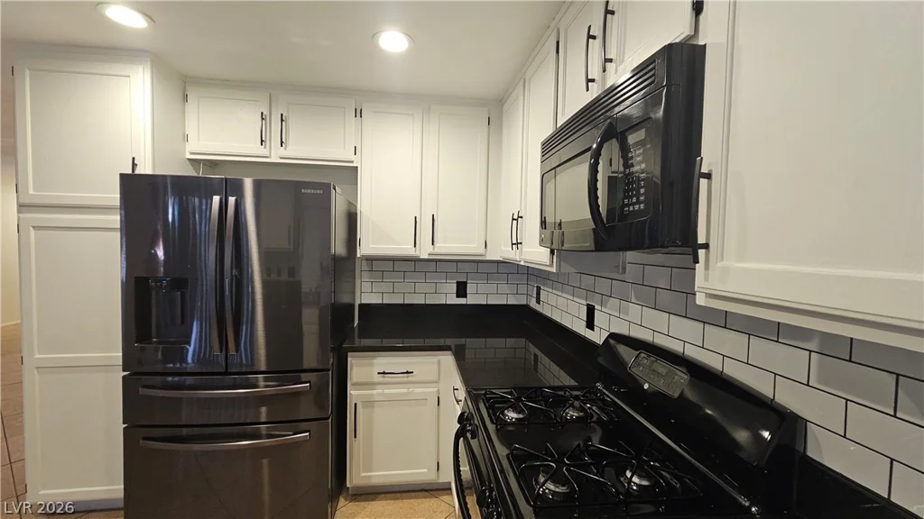 1009 Miradero, Las Vegas, NV 89134