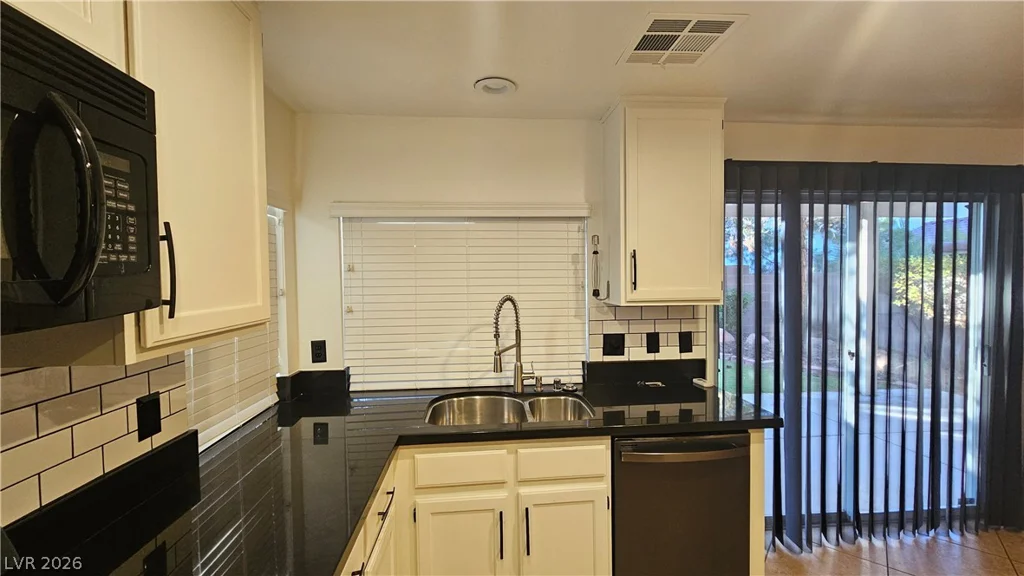 1009 Miradero, Las Vegas, NV 89134