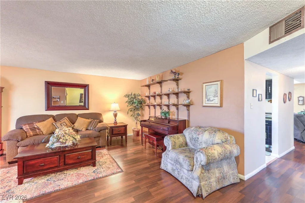 317 Analisa, Las Vegas, NV 89145