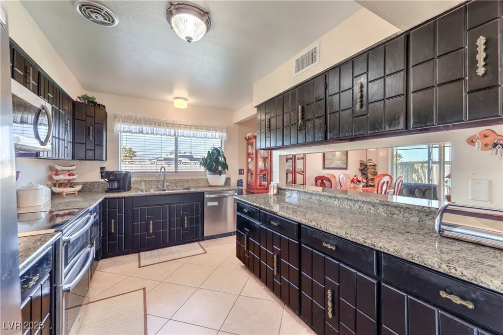 317 Analisa, Las Vegas, NV 89145