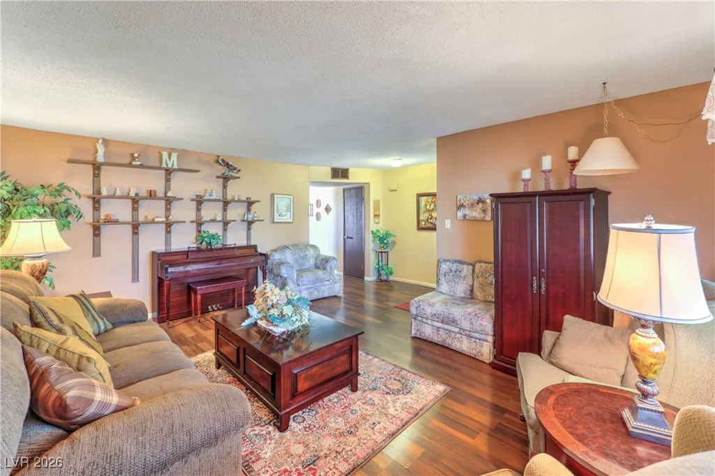 317 Analisa, Las Vegas, NV 89145