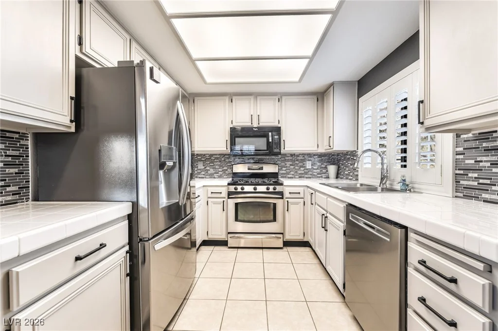 1686 Normandy, Henderson, NV 89014