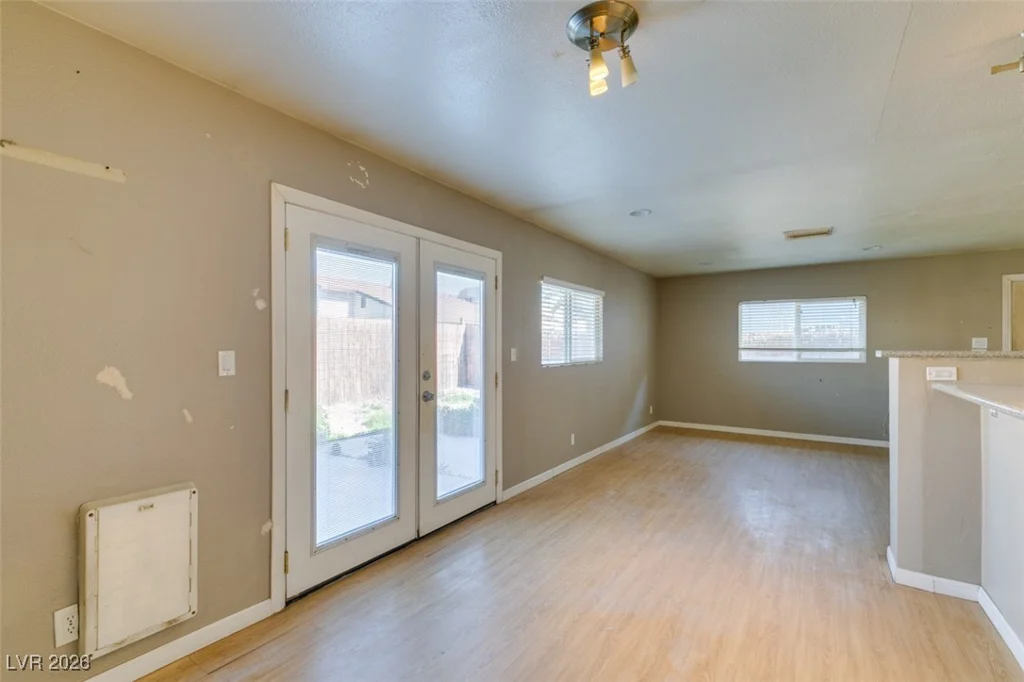 5650 Sea Breeze, Las Vegas, NV 89110