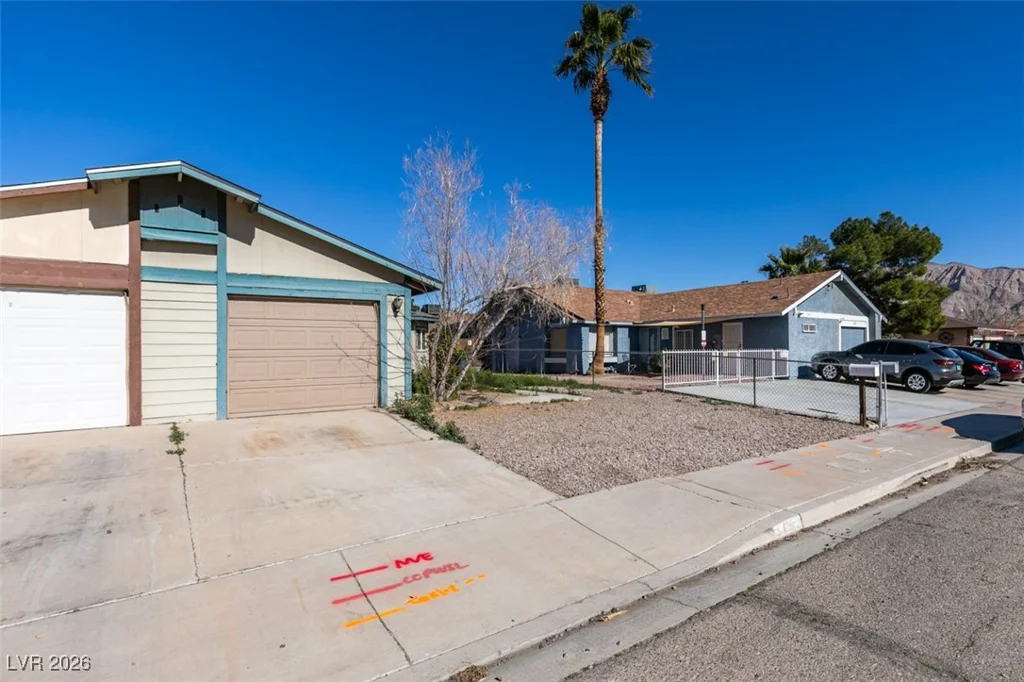 5650 Sea Breeze, Las Vegas, NV 89110