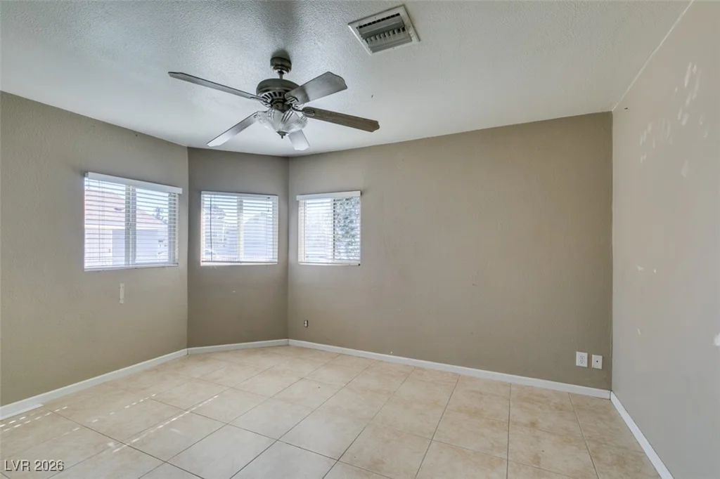5650 Sea Breeze, Las Vegas, NV 89110