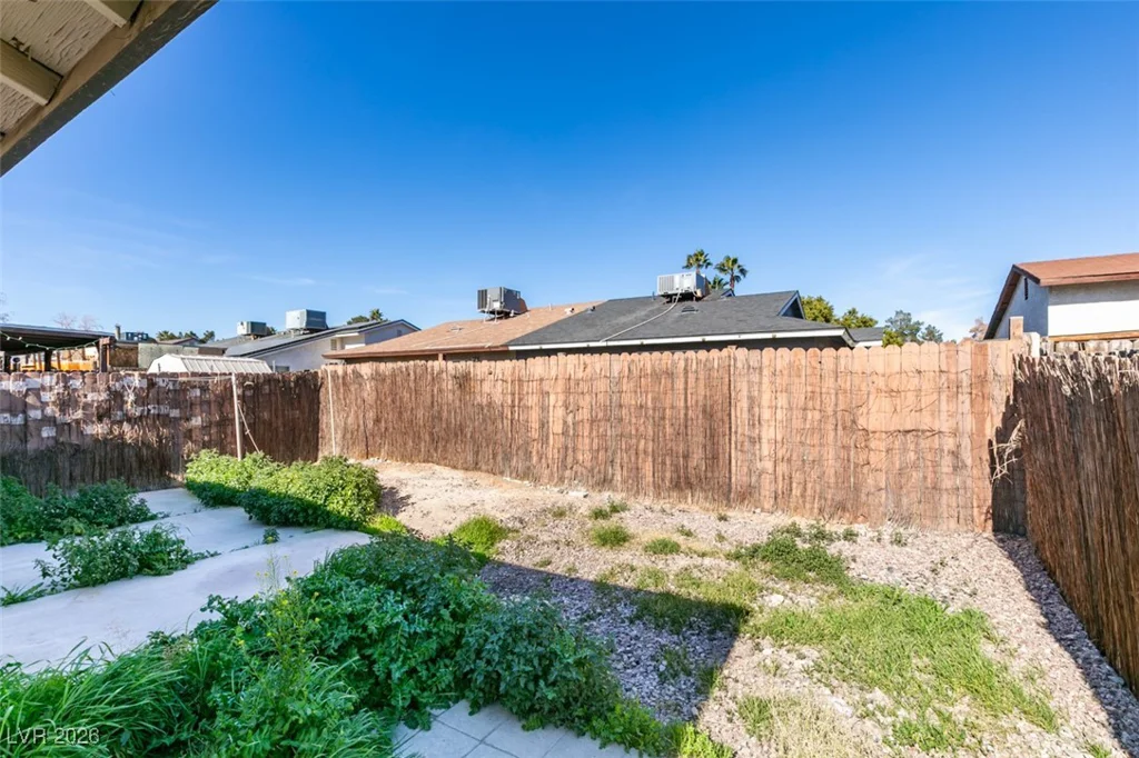 5650 Sea Breeze, Las Vegas, NV 89110