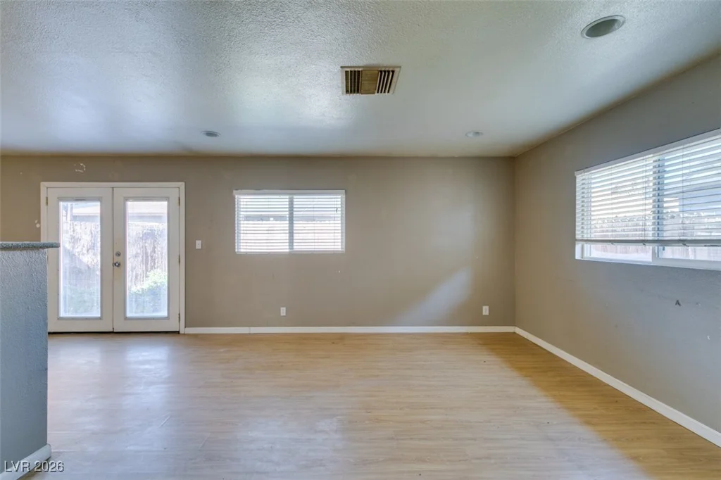 5650 Sea Breeze, Las Vegas, NV 89110