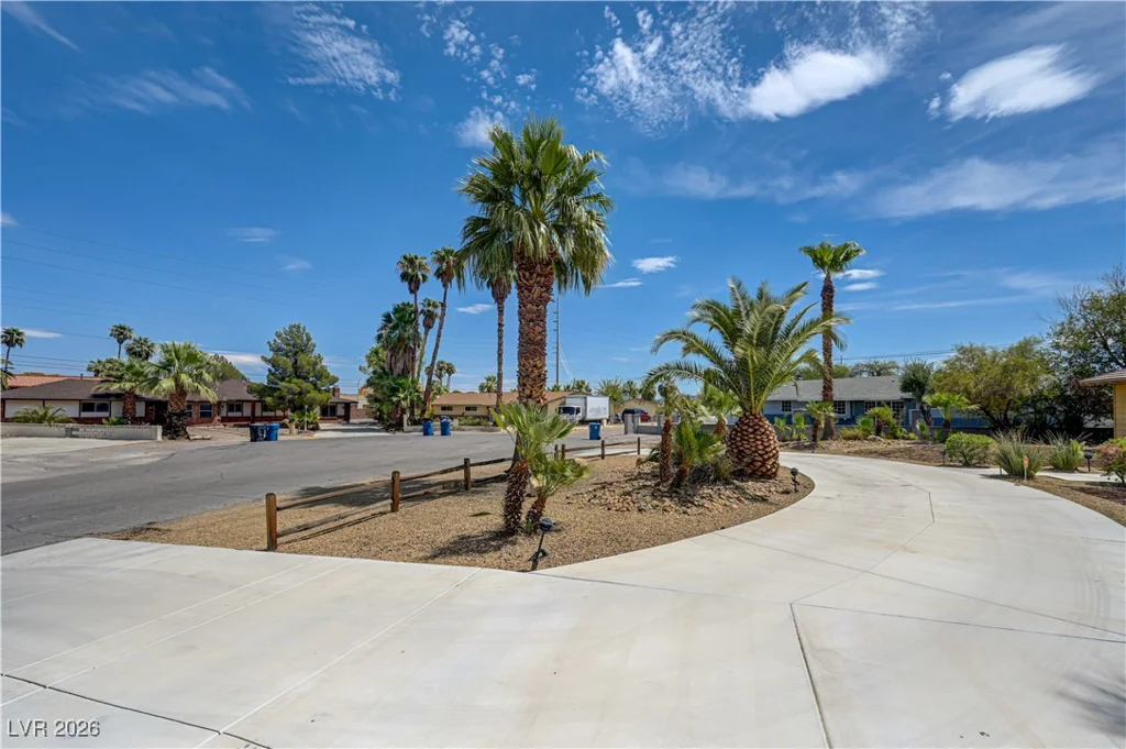 4669 Saddle, Las Vegas, NV 89119
