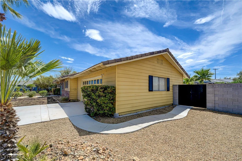 4669 Saddle, Las Vegas, NV 89119