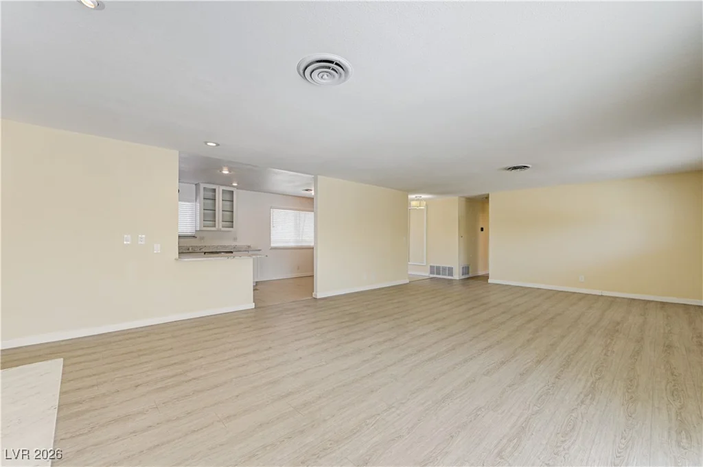 4669 Saddle, Las Vegas, NV 89119