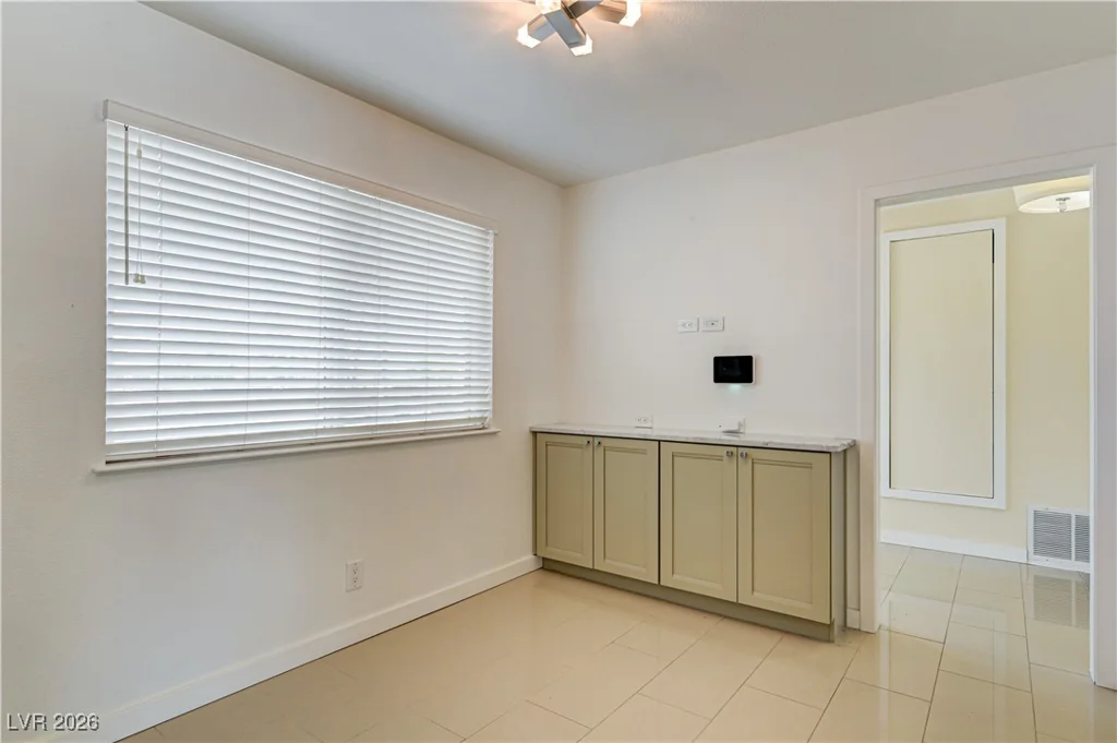 4669 Saddle, Las Vegas, NV 89119