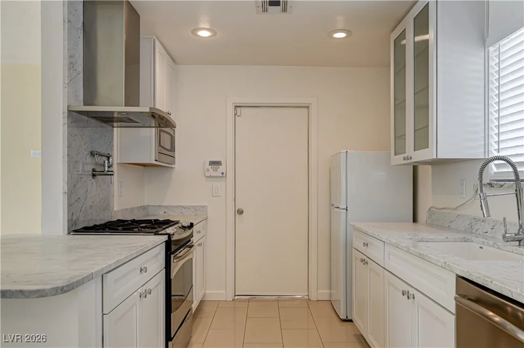 4669 Saddle, Las Vegas, NV 89119