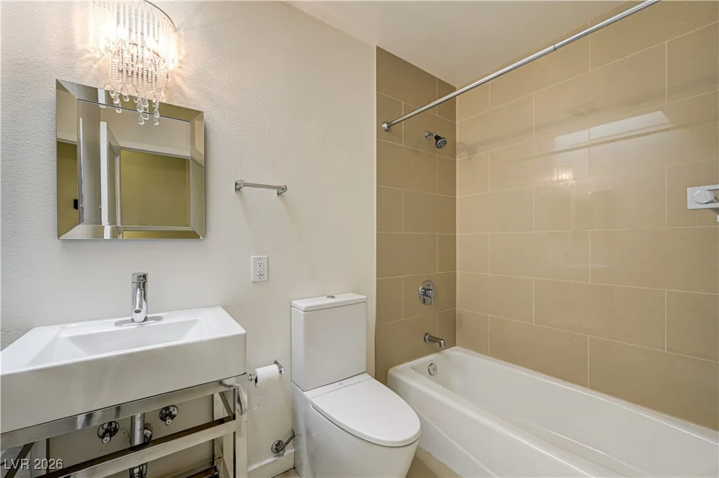 4669 Saddle, Las Vegas, NV 89119
