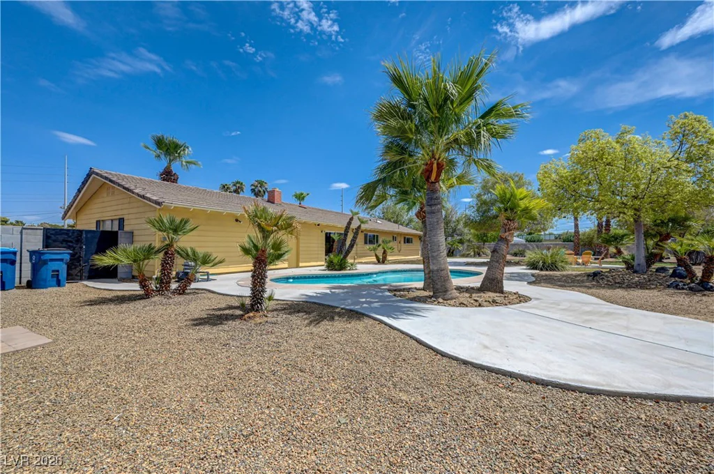 4669 Saddle, Las Vegas, NV 89119