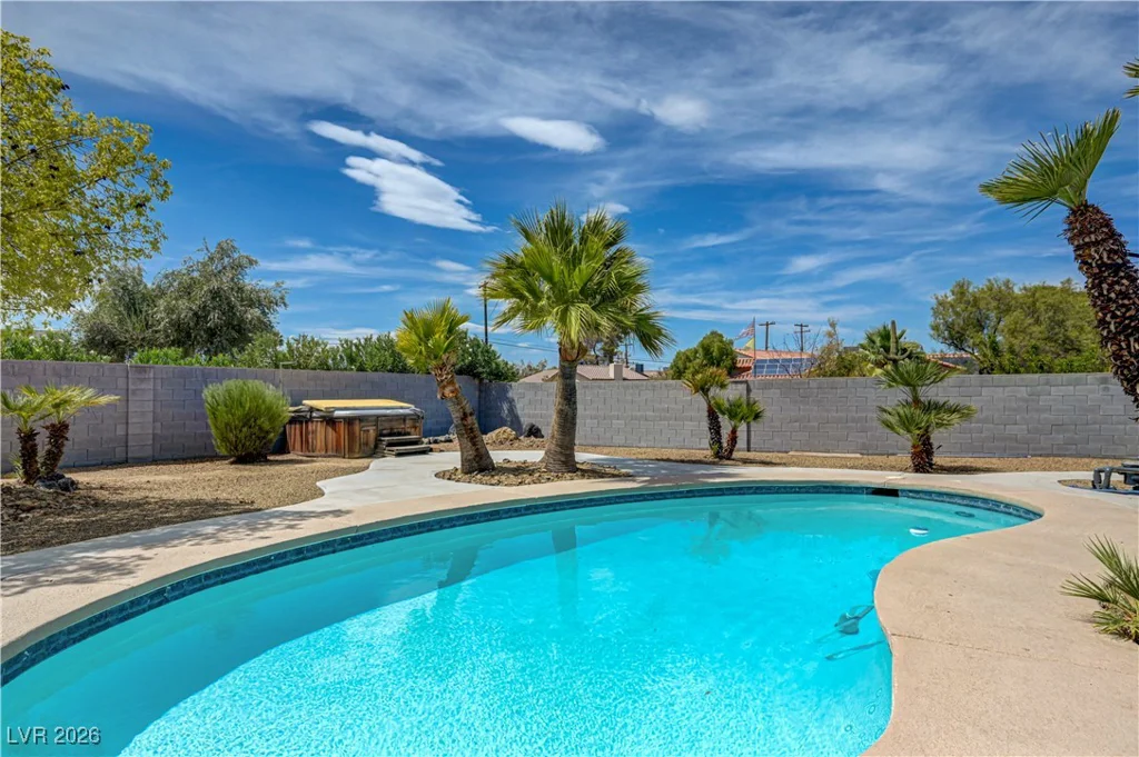 4669 Saddle, Las Vegas, NV 89119