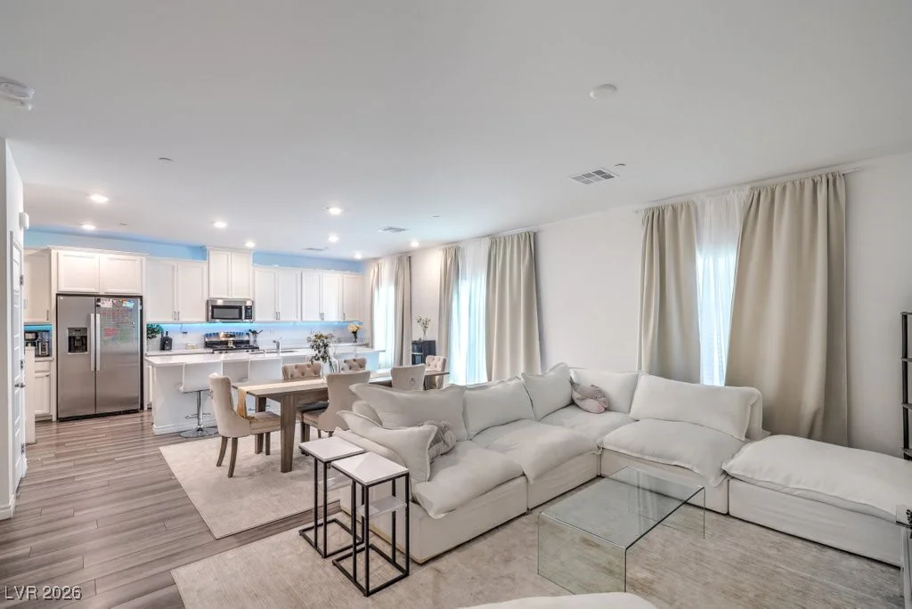 7318 Decatur, Las Vegas, NV 89131