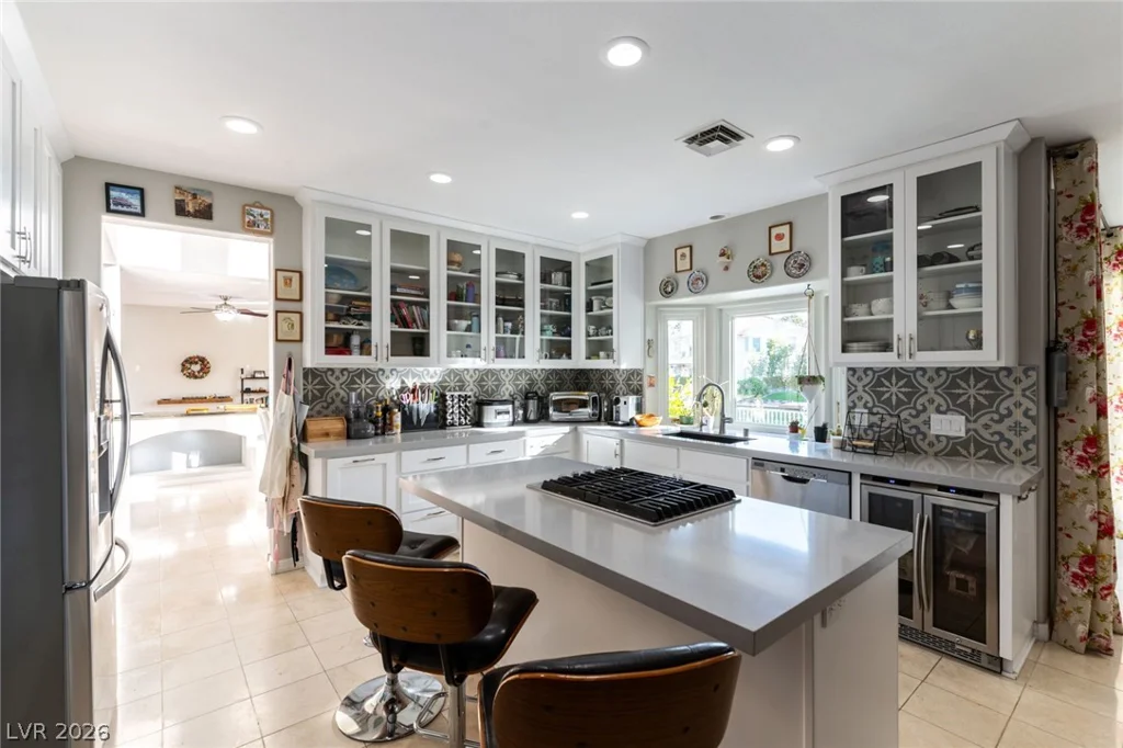 3137 Beach View, Las Vegas, NV 89117