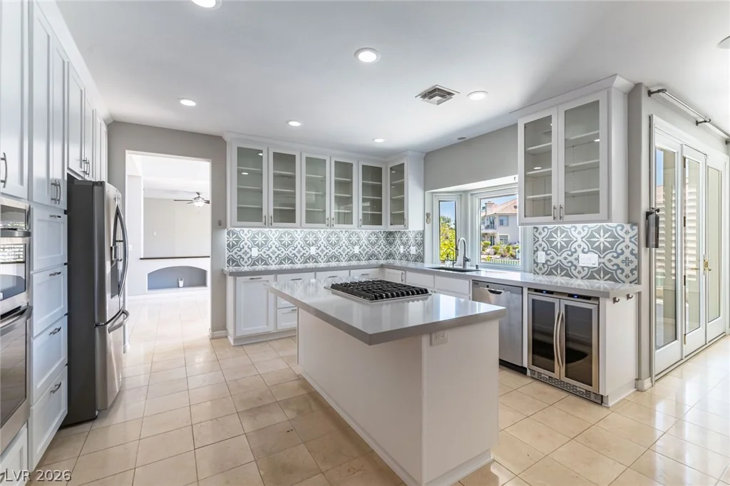 3137 Beach View, Las Vegas, NV 89117