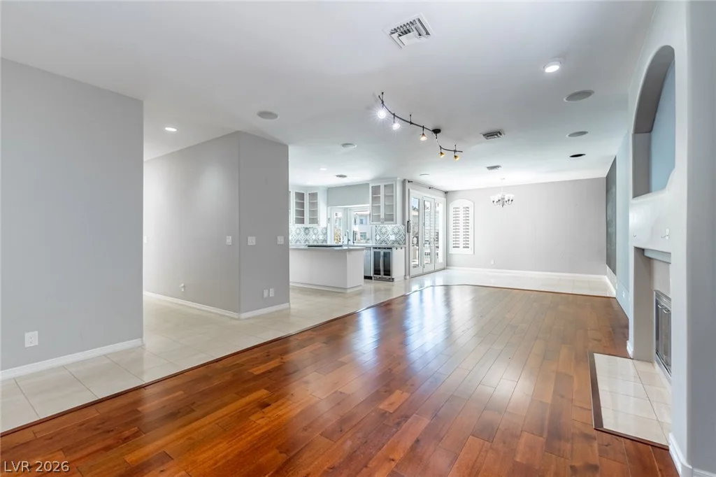 3137 Beach View, Las Vegas, NV 89117