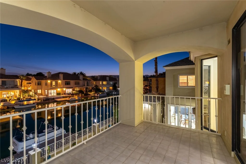 3137 Beach View, Las Vegas, NV 89117