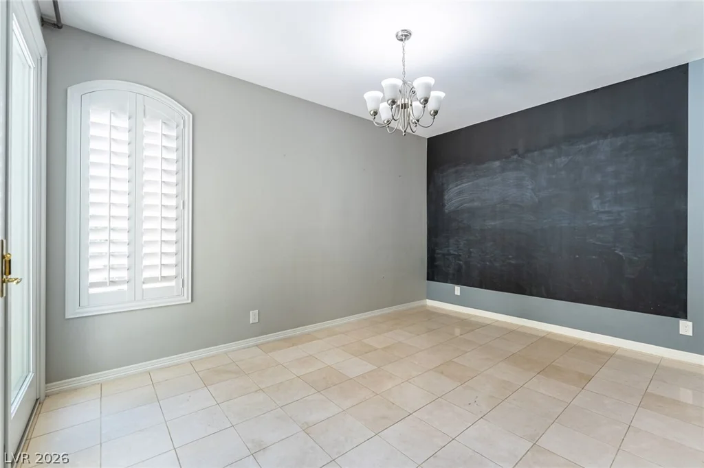 3137 Beach View, Las Vegas, NV 89117