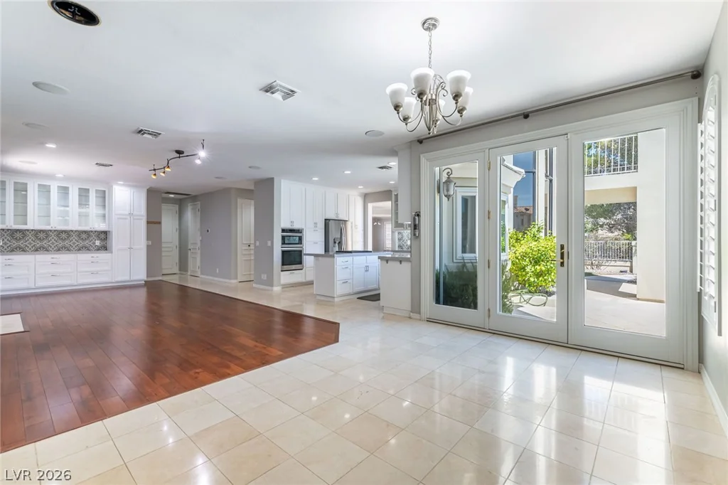 3137 Beach View, Las Vegas, NV 89117