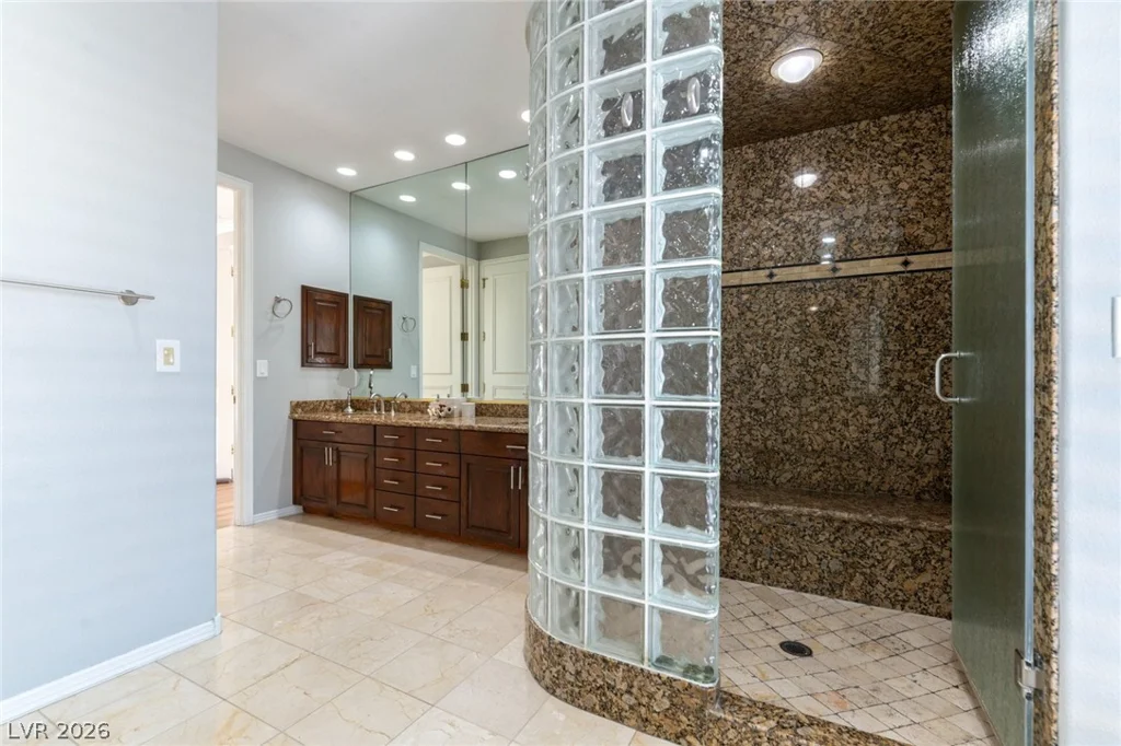3137 Beach View, Las Vegas, NV 89117