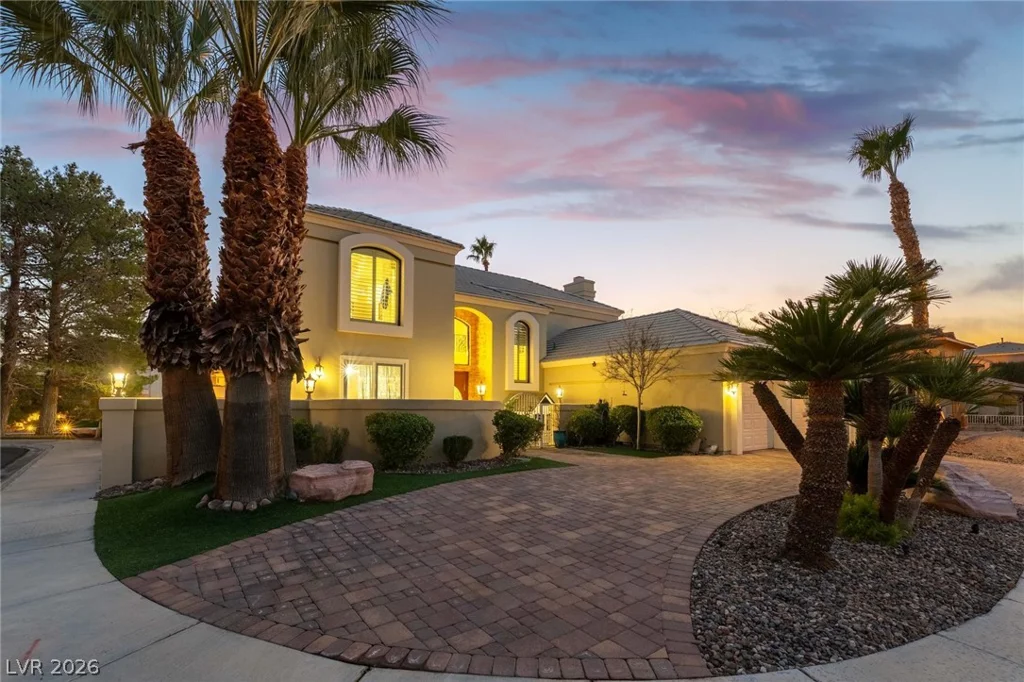 3137 Beach View, Las Vegas, NV 89117