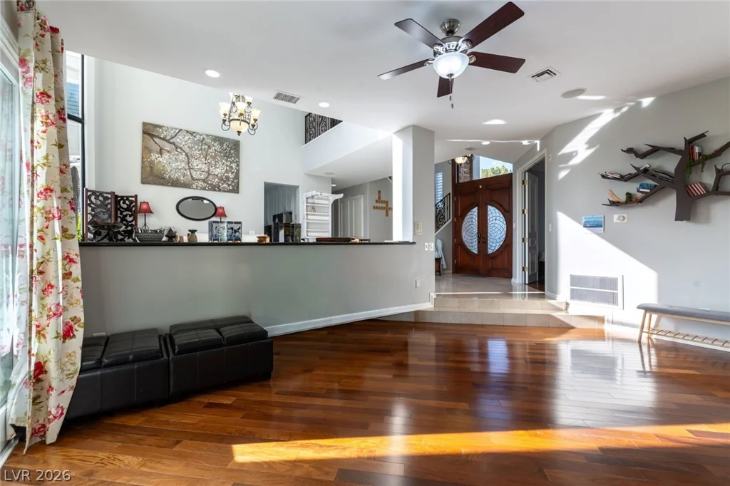 3137 Beach View, Las Vegas, NV 89117