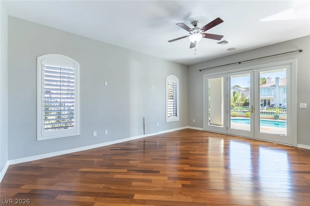 3137 Beach View, Las Vegas, NV 89117