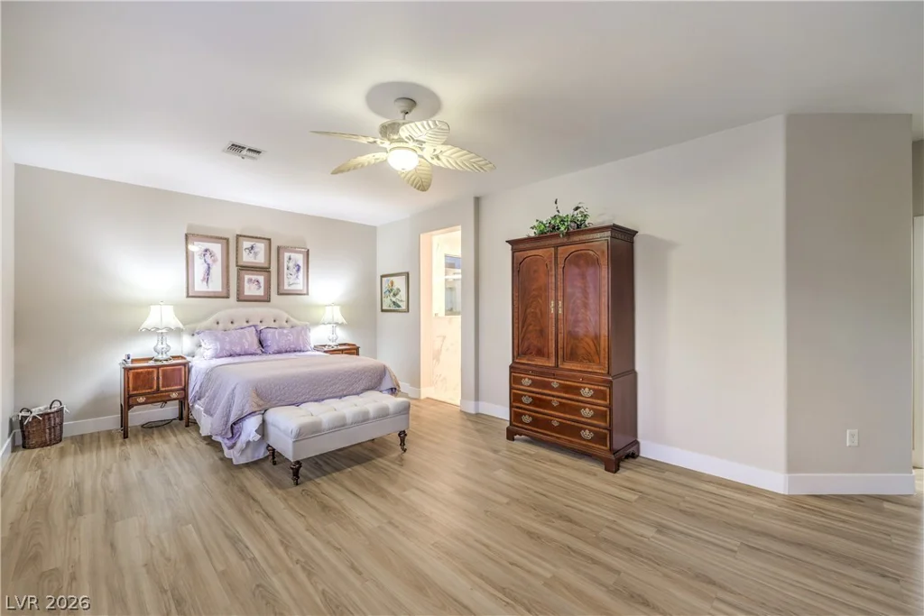 2072 Crown View, Henderson, NV 89052