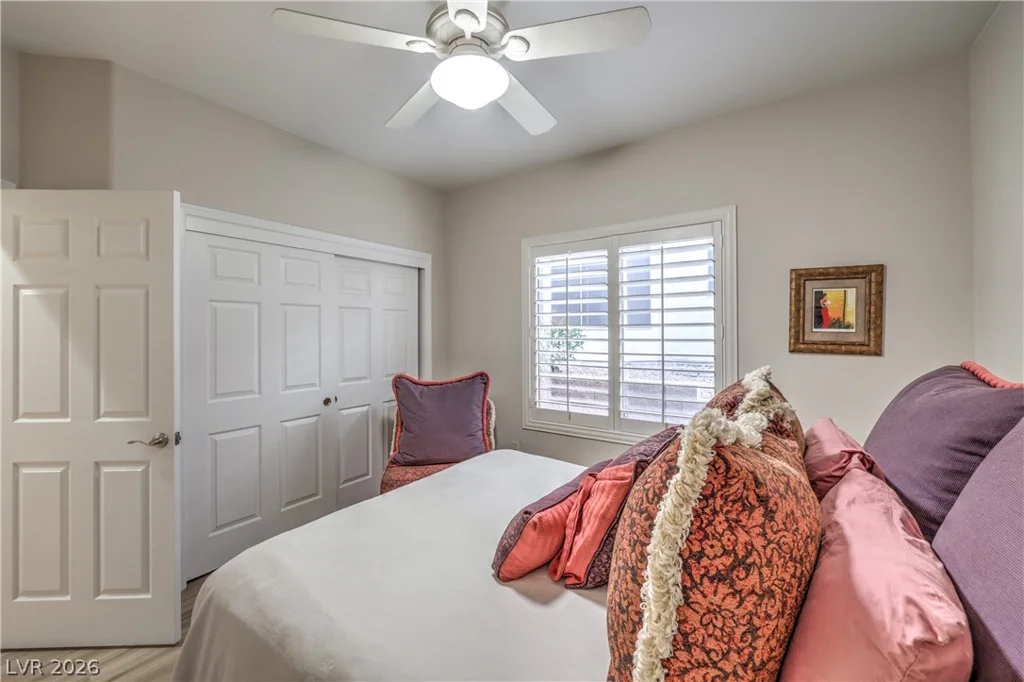 2072 Crown View, Henderson, NV 89052