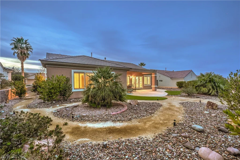 2072 Crown View, Henderson, NV 89052