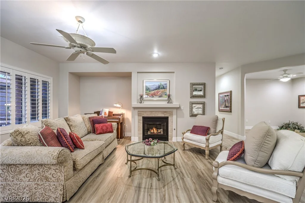 2072 Crown View, Henderson, NV 89052