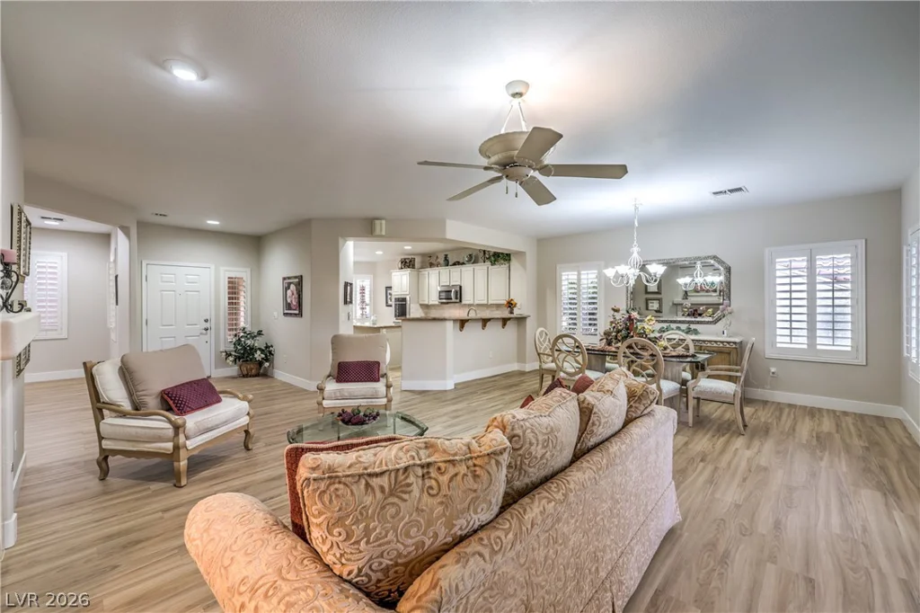 2072 Crown View, Henderson, NV 89052